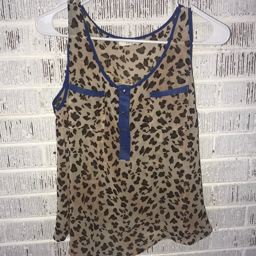 Small sleeveless top